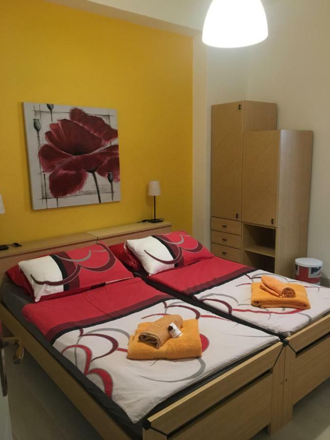 Casa Madama Lejlighed Cannero Riviera Eksteriør billede